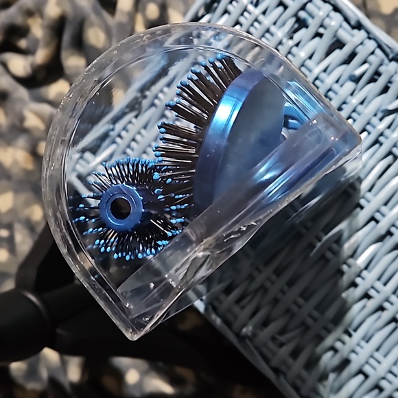 Professional 🎁 Quality 5 pc Hair Brush Set in Royal Blue includes stand - Picture 5 of 5